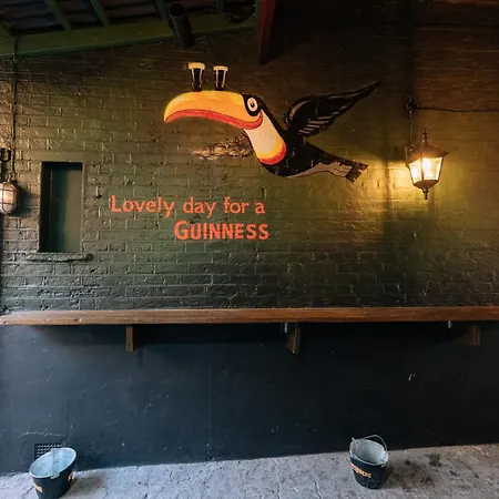The Crown Pub & Guesthouse-2